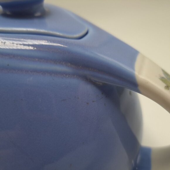 1940s Hall Superior Quality Kitchenware Rose Parade Teapot Blue With Floral Lid - Picture 9 of 16